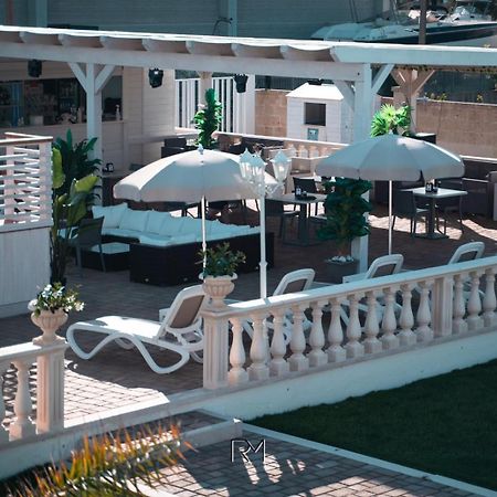 La Palazzina Bed & Breakfast Porto Cesareo Exterior foto
