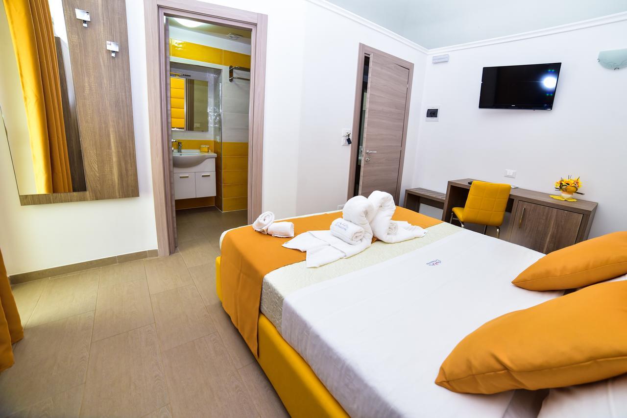 La Palazzina Bed & Breakfast Porto Cesareo Exterior foto