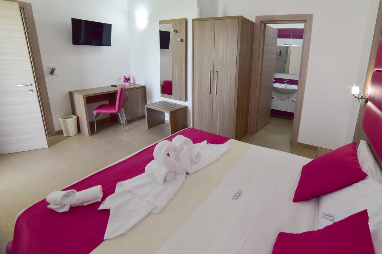 La Palazzina Bed & Breakfast Porto Cesareo Exterior foto